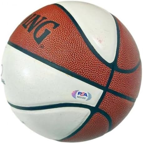 Джери Лукас Подписа Баскетболни топки Spalding с Автограф Knicks PSA/DNA AK31252 - Баскетболни топки С автограф